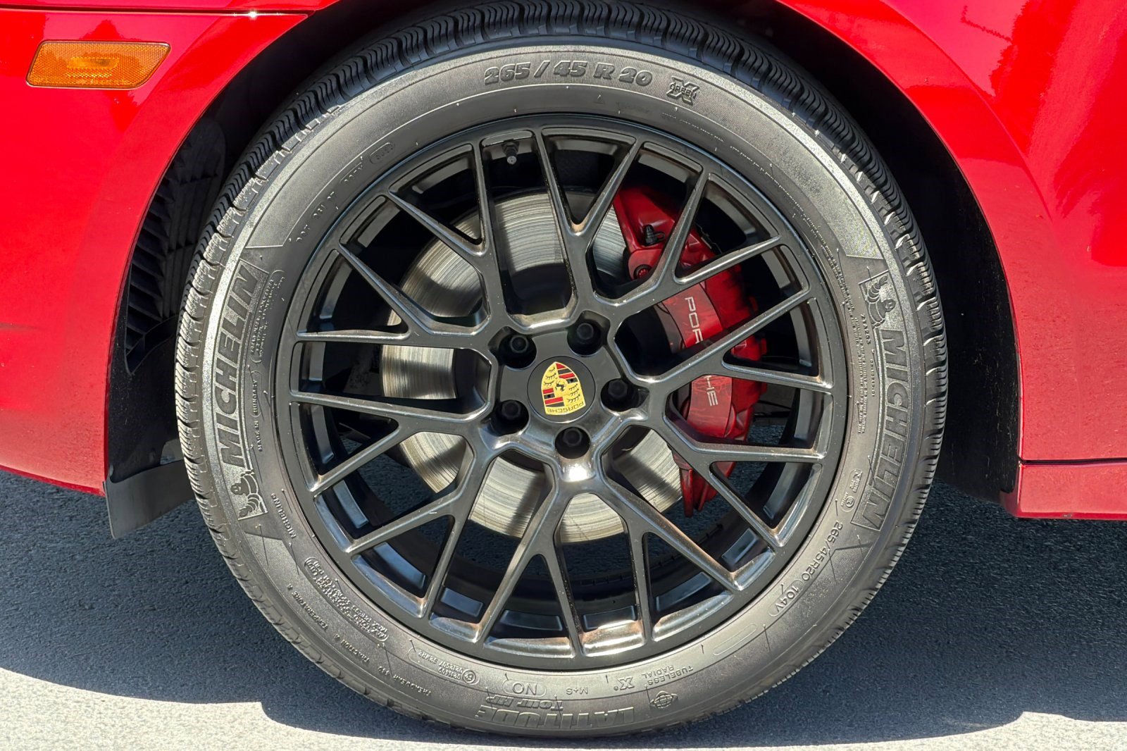 Used 2018 Porsche Macan GTS AWD/4WD image 37