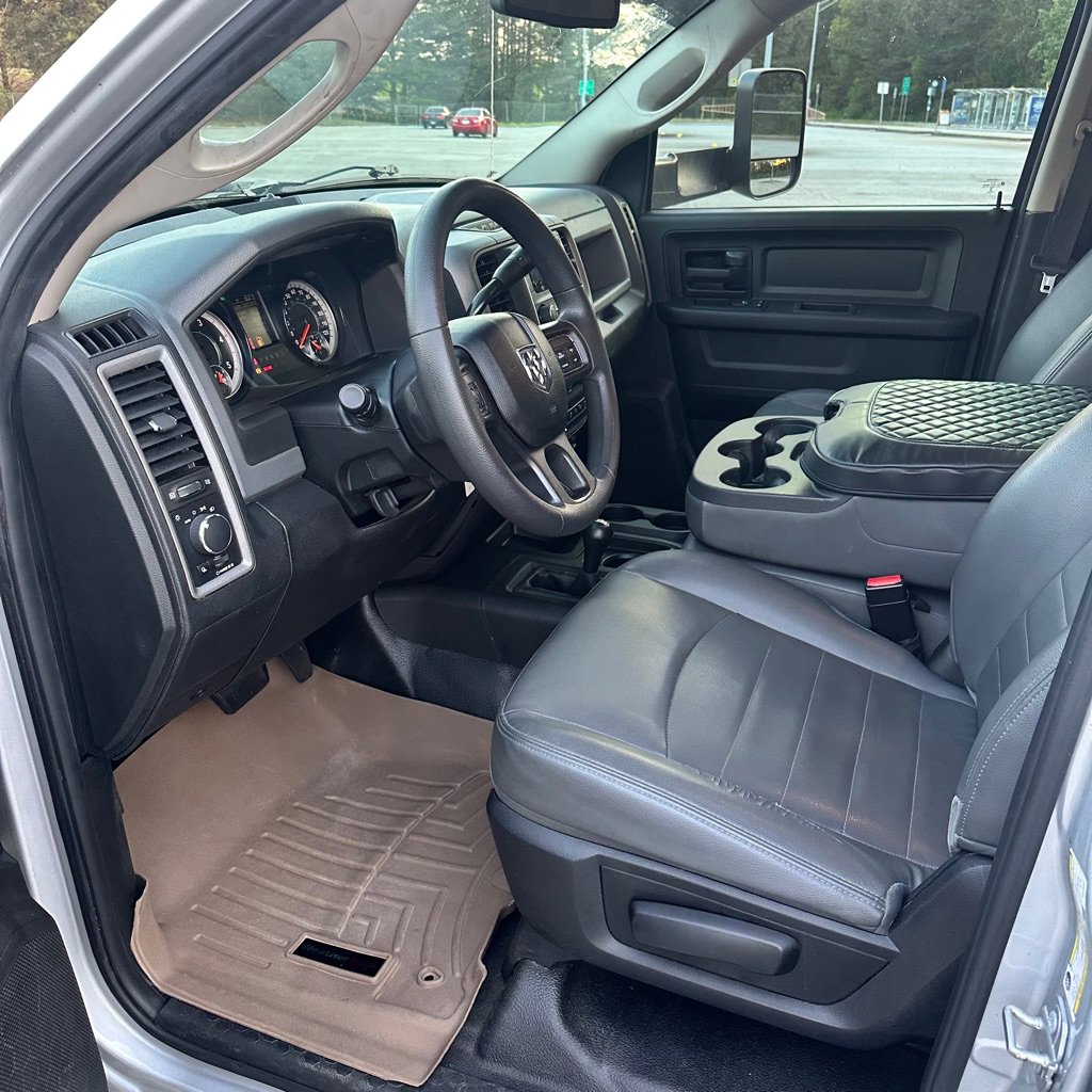 Used 2018 RAM 2500 Tradesman w/ Chrome Appearance Group image 13