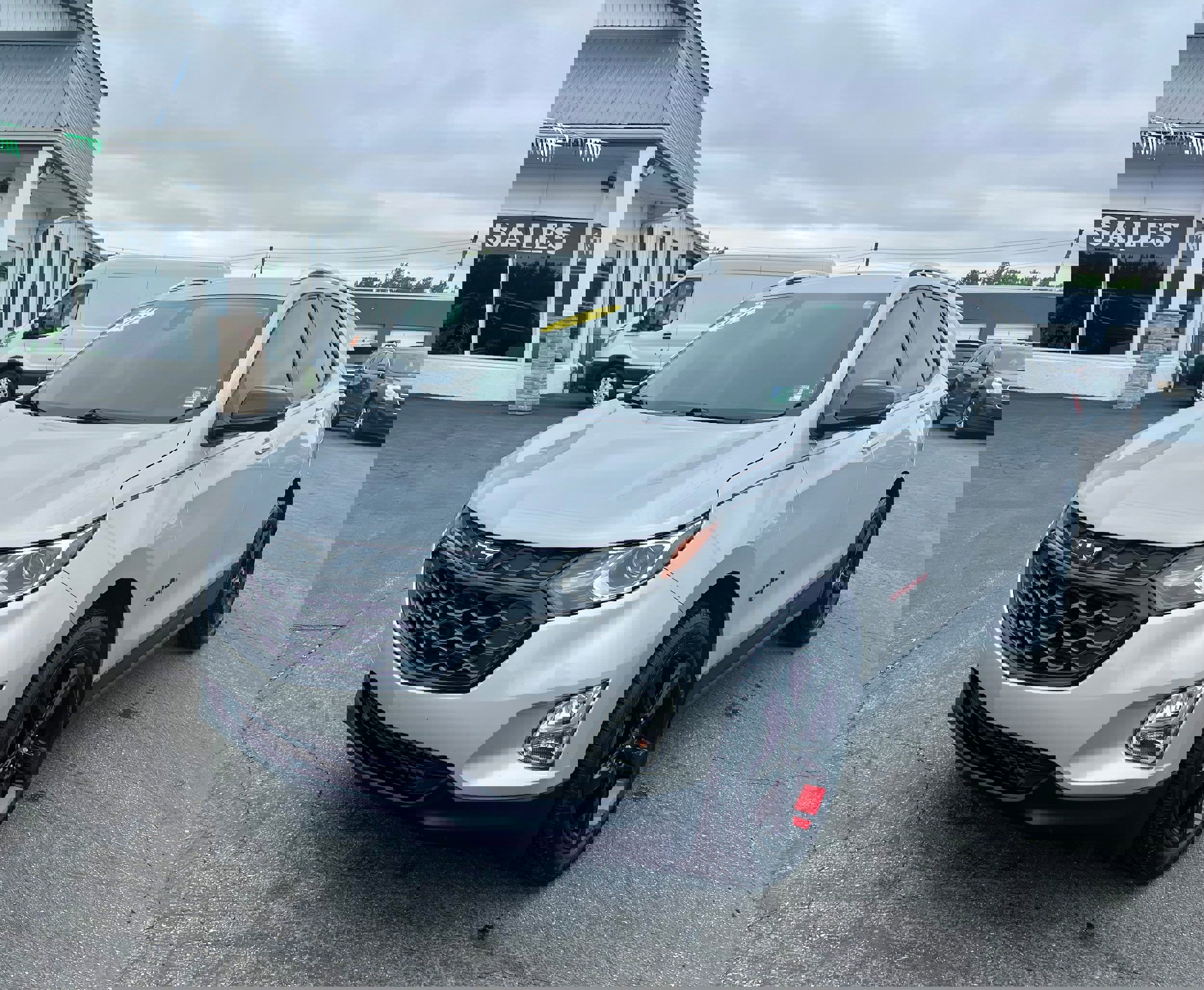 Used 2020 Chevrolet Equinox Premier w/ Premier Redline Edition image 1