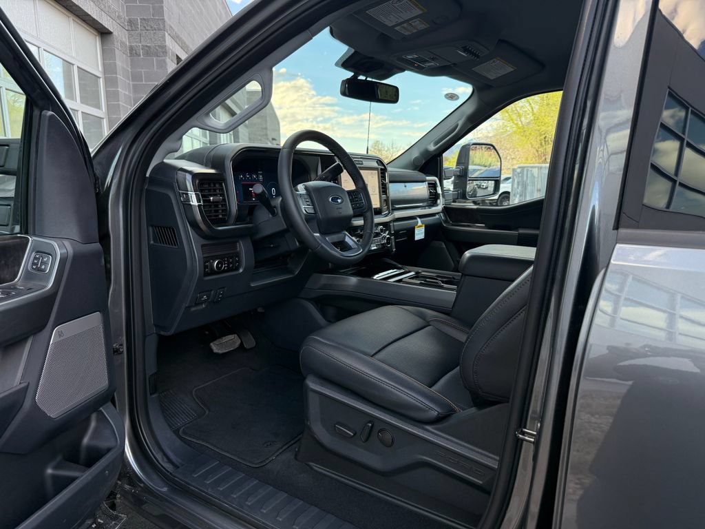 Used 2026 Ford F350 Lariat AWD/4WD image 38