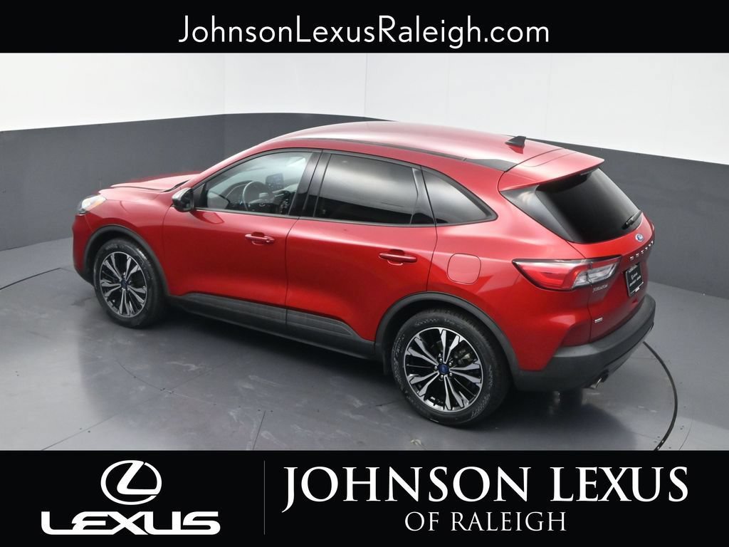 Used 2021 Ford Escape SE w/ SE Sport Appearance Package FWD image 25