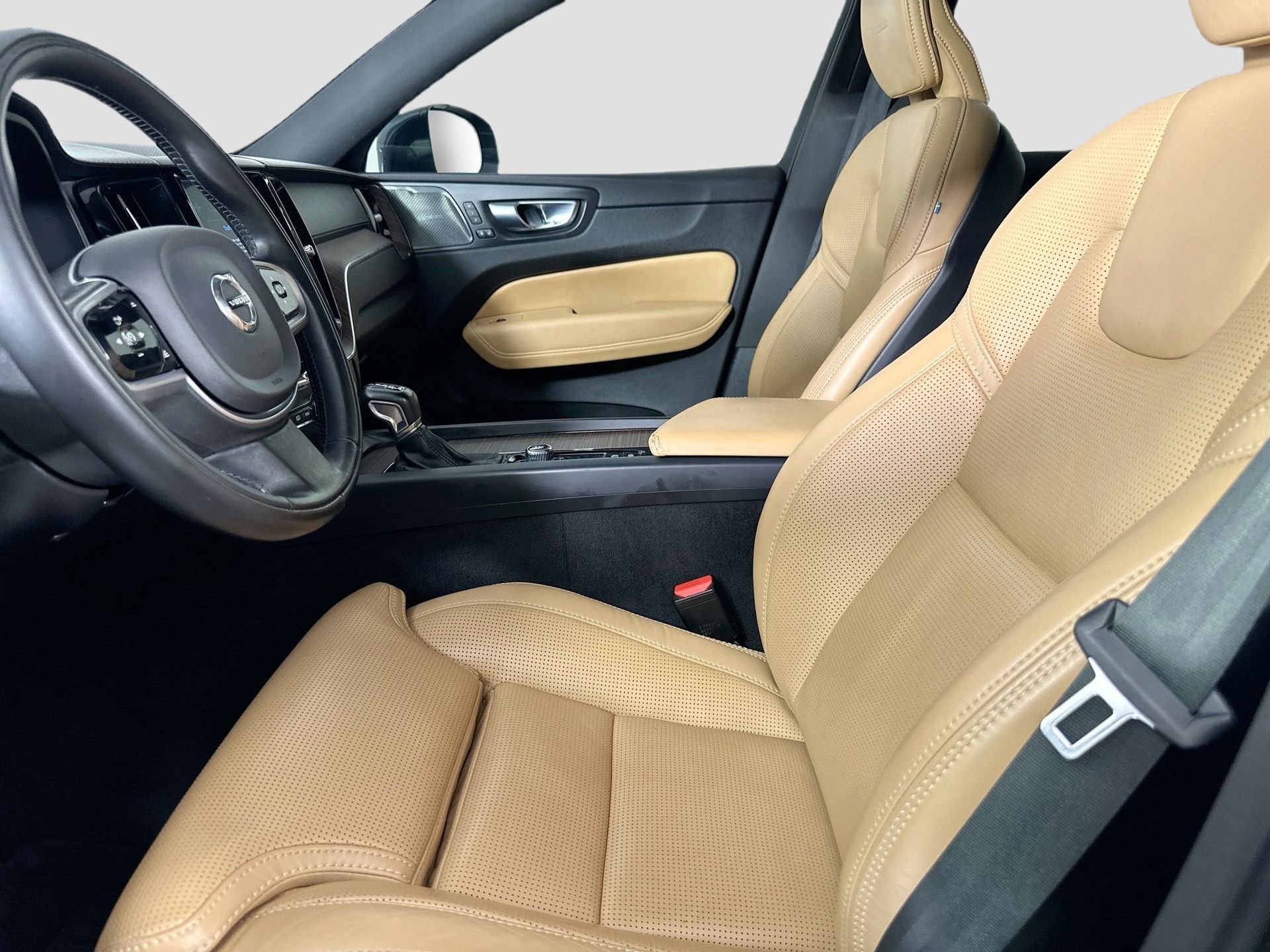 Used 2020 Volvo XC60 T5 Inscription image 22