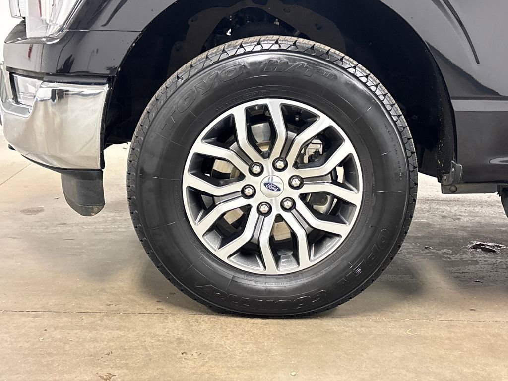 Used 2022 Ford F150 Lariat image 11