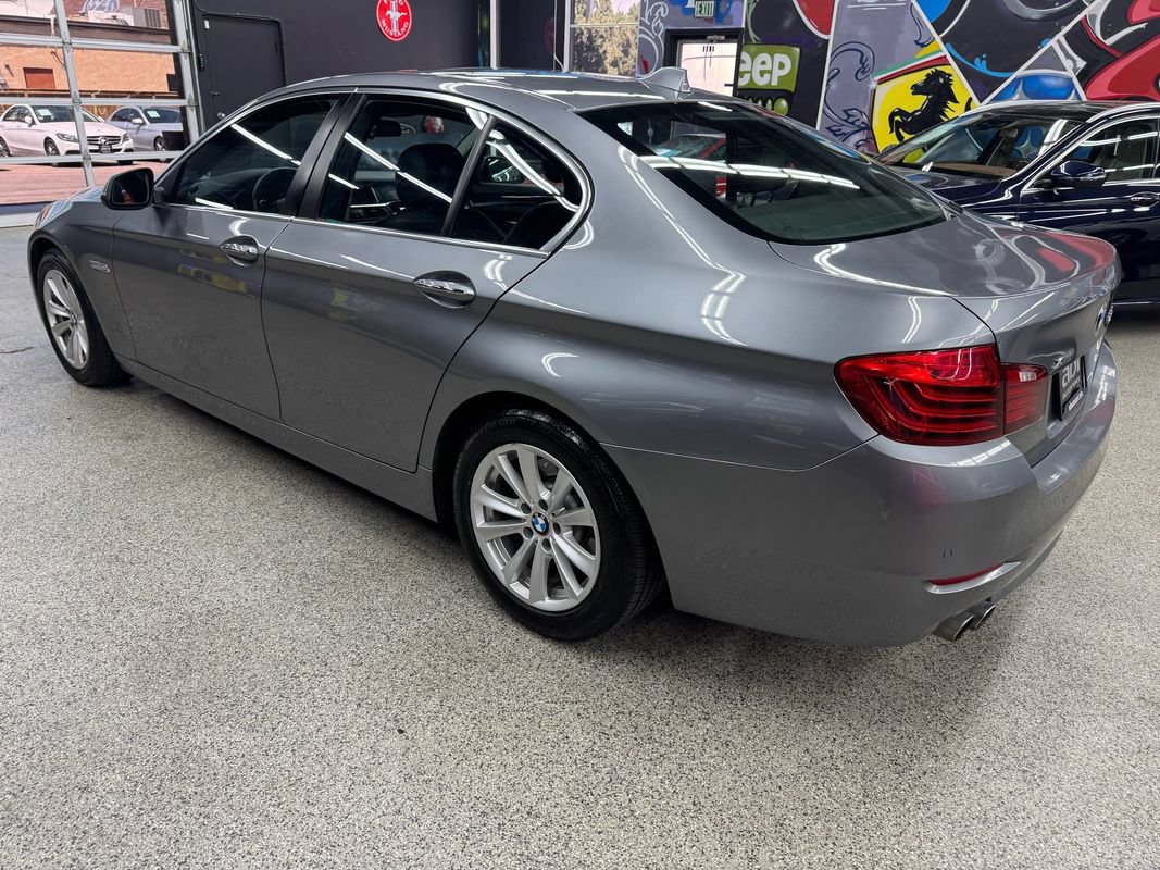 Used 2016 BMW 528i xDrive Sedan AWD/4WD image 3