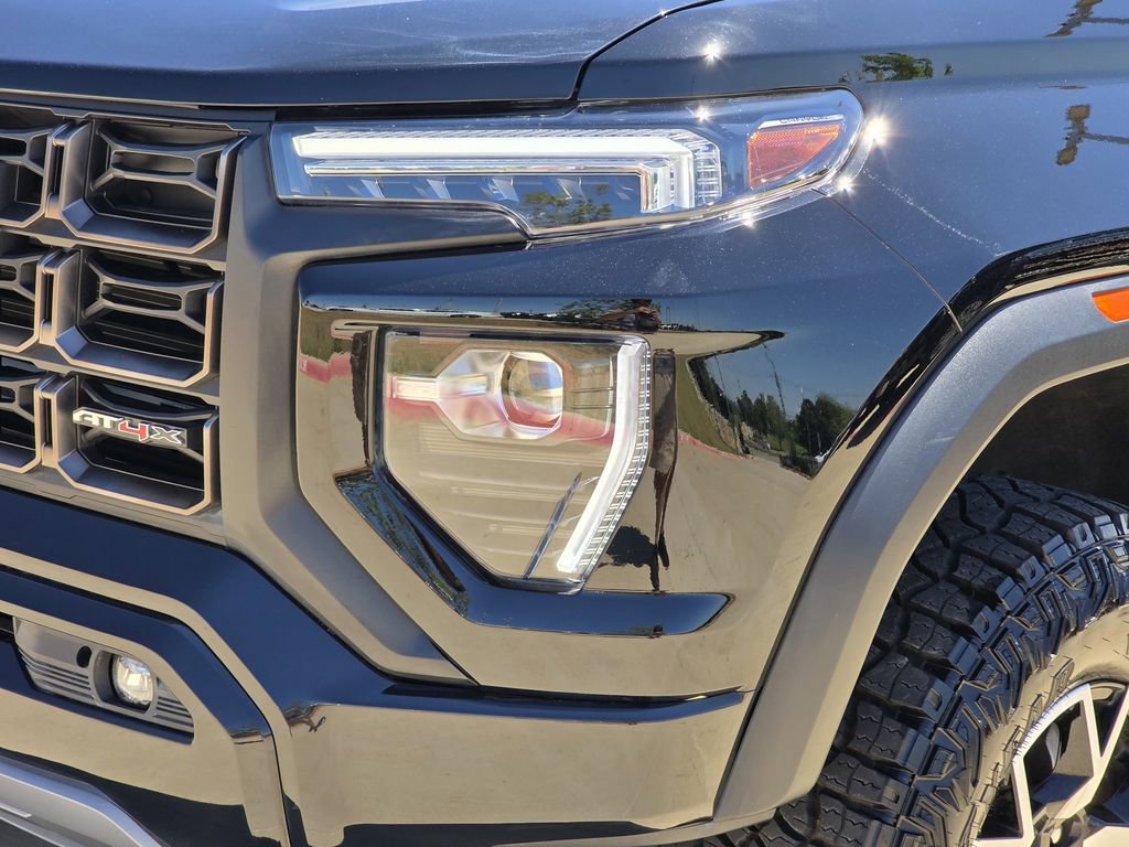 Used 2024 GMC Canyon AT4X image 6