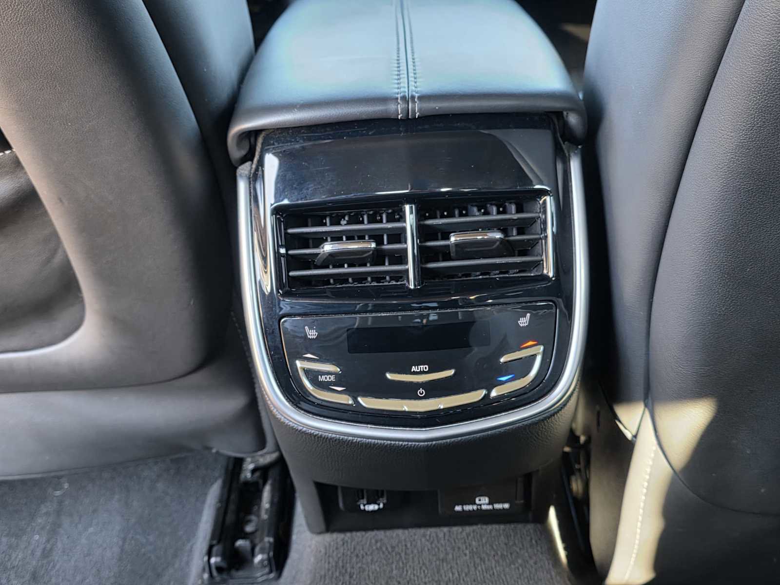 Used 2018 Cadillac XTS Platinum image 19