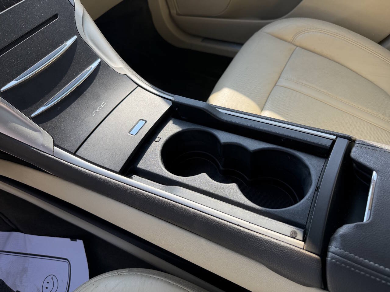 Used 2013 Lincoln MKZ AWD image 20