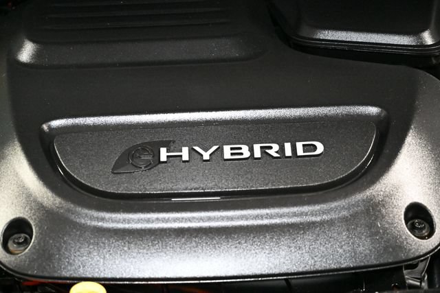 Used 2023 Chrysler Pacifica Limited FWD image 19