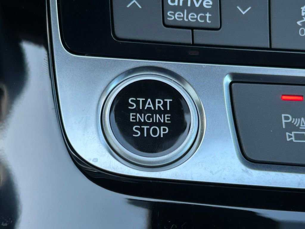 Used 2022 Audi Q8 Premium Plus w/ Premium Plus Package image 33