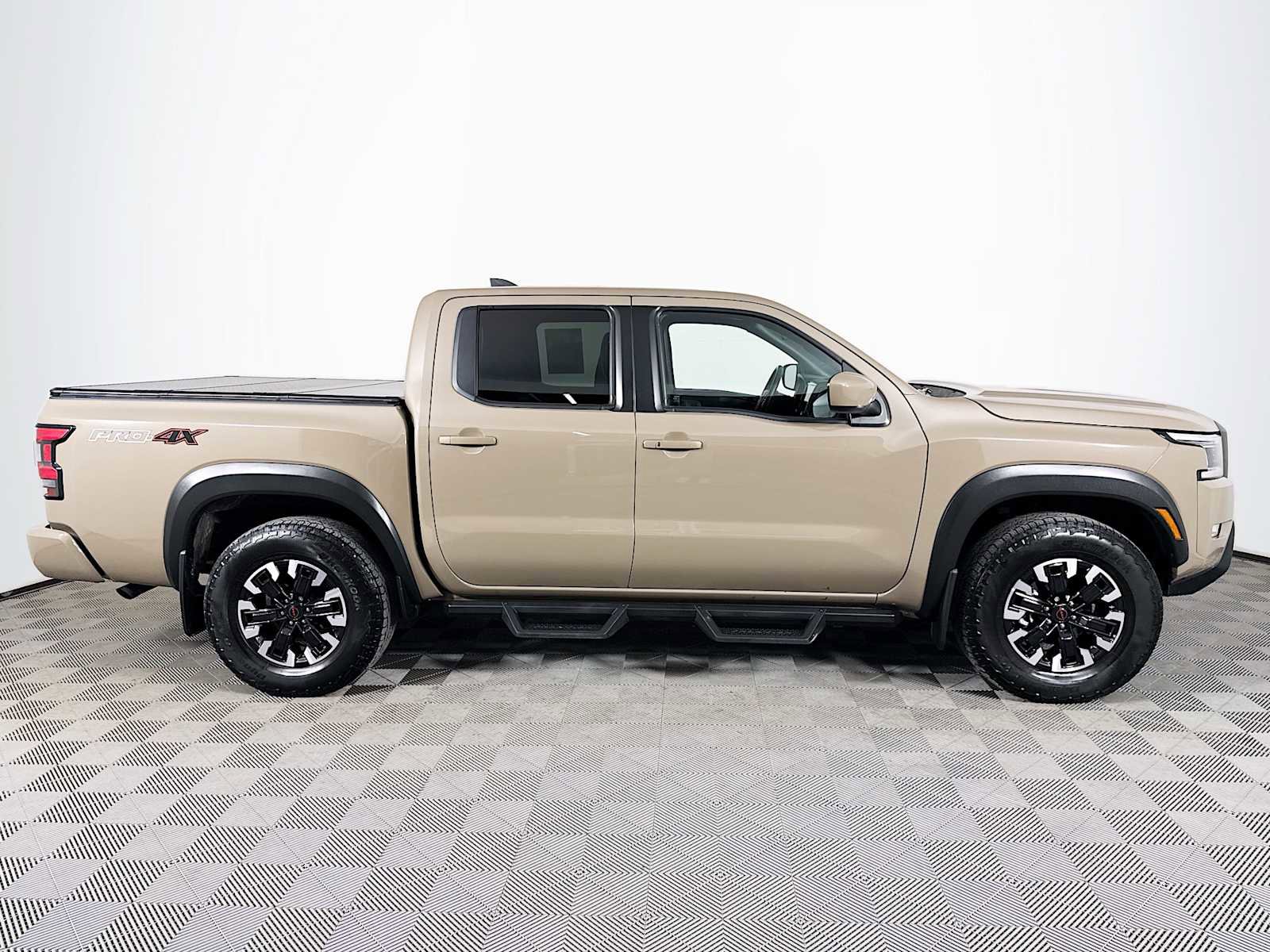 Used 2024 Nissan Frontier PRO-4X w/ Technology Package image 4