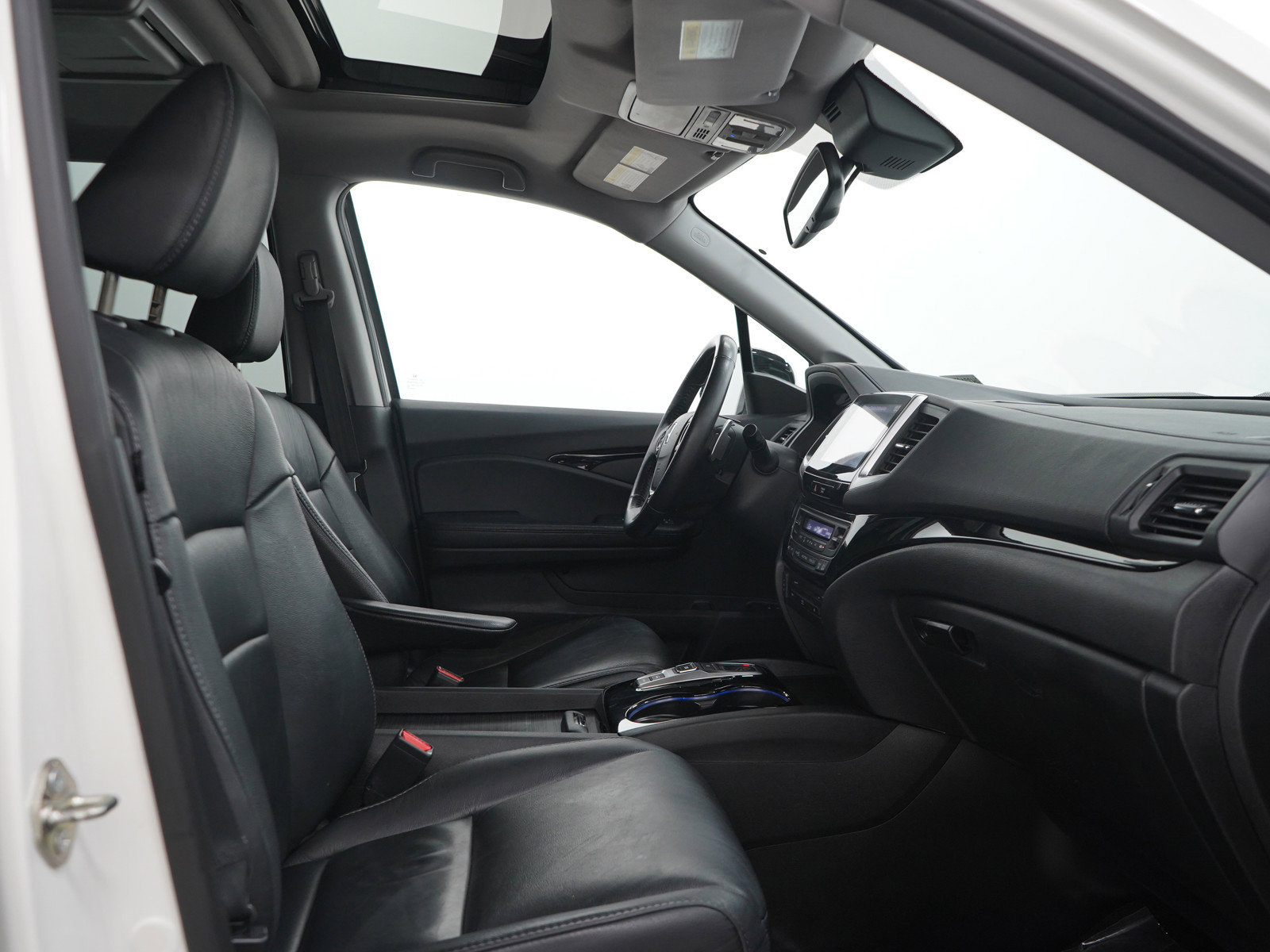 Used 2017 Honda Pilot Touring image 13