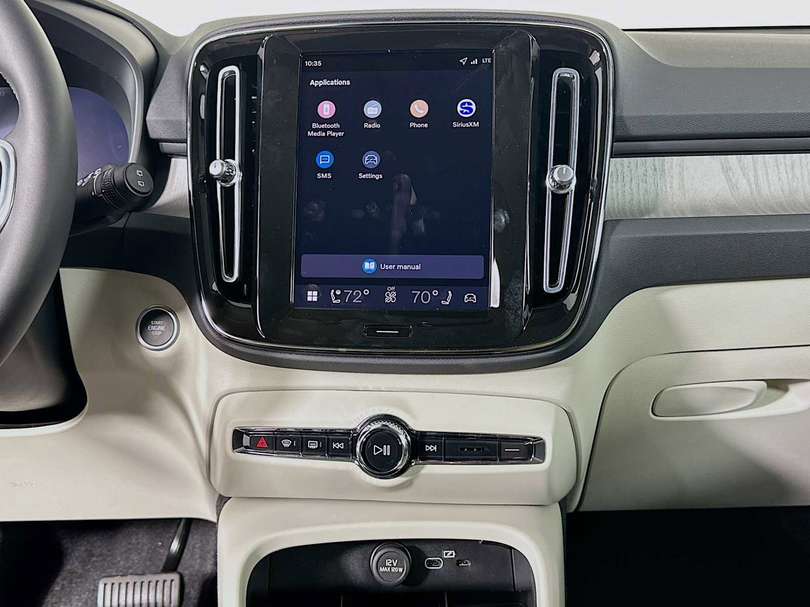 New 2026 Volvo XC40 B5 Ultra w/ Climate Package AWD/4WD image 13