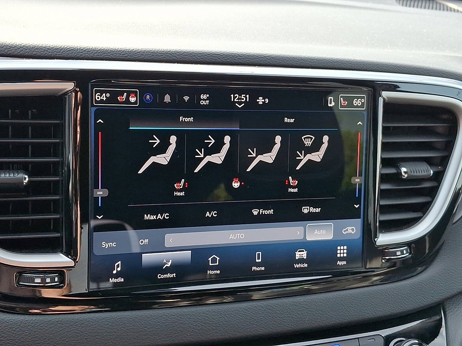 Used 2025 Chrysler Pacifica Select FWD image 18