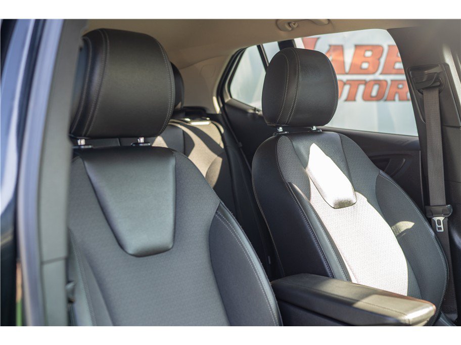 Used 2023 Buick Encore GX Select w/ Sport Touring Package FWD image 41