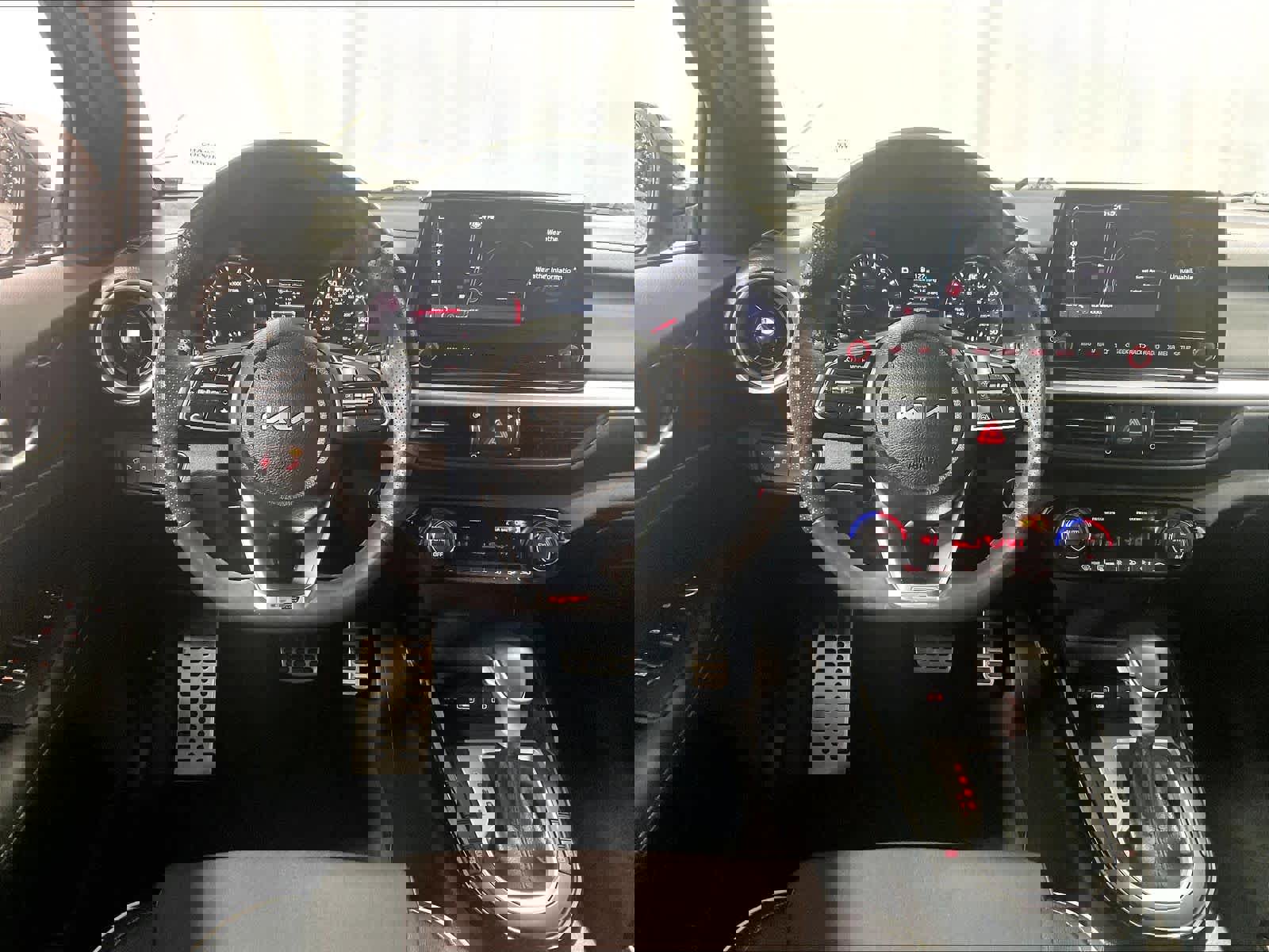 Used 2023 Kia Forte GT-Line w/ GT-Line Technology Package image 17