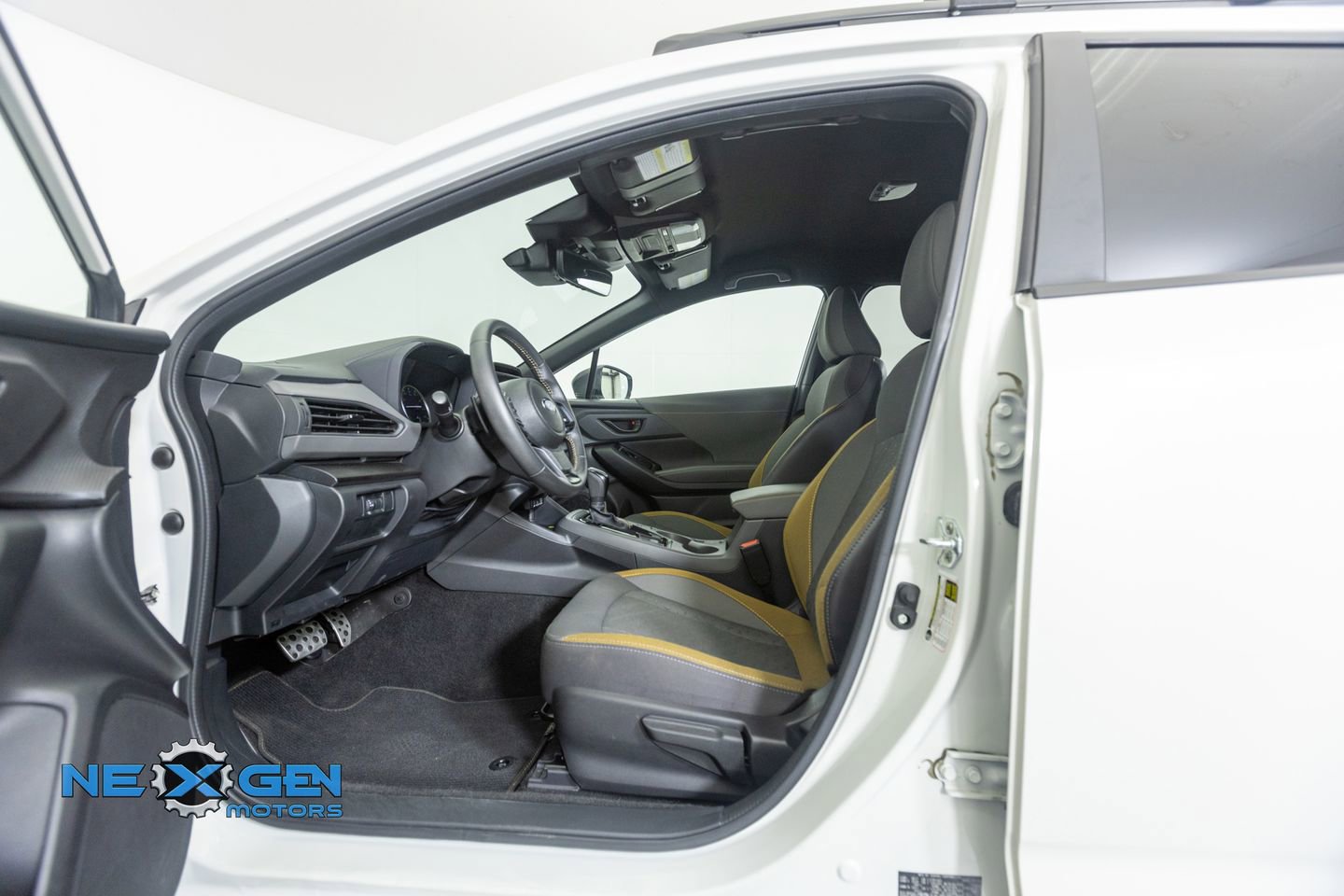 Used 2024 Subaru Crosstrek 2.5i Sport w/ Crosstrek Mirror Package image 11