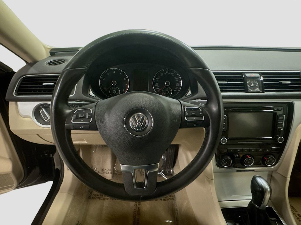 Used 2013 Volkswagen Passat 2.5 SE image 13