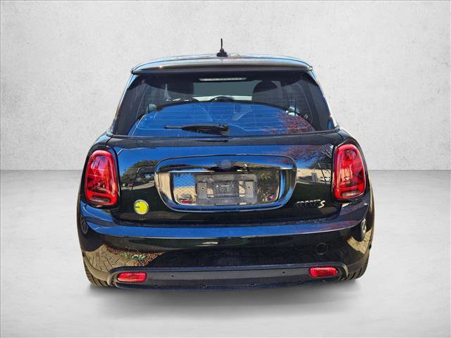Used 2024 MINI Cooper SE w/ Signature Upholstery Package image 8