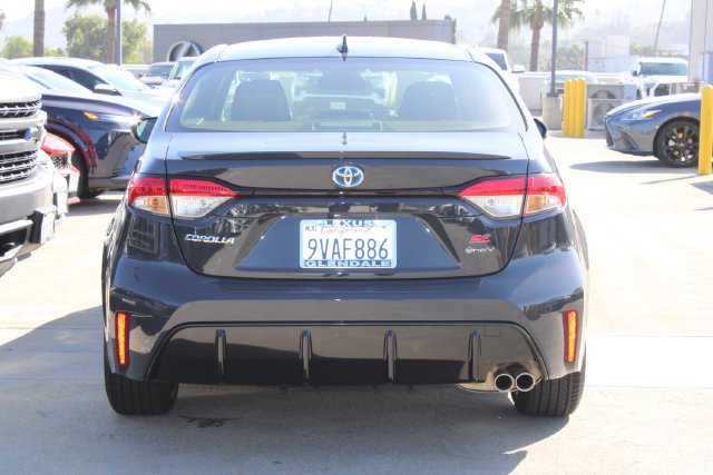 Used 2025 Toyota Corolla SE w/ SE Premium Package FWD image 20