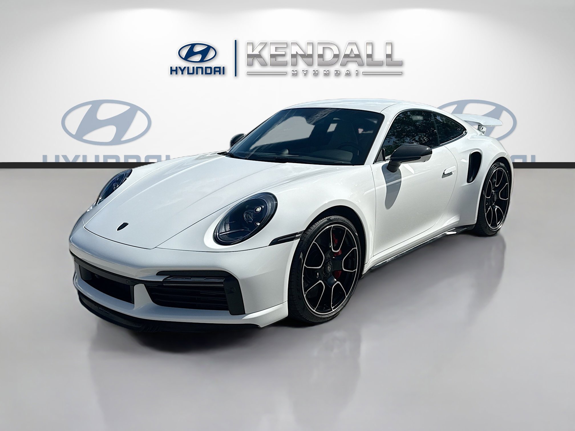 Used 2025 Porsche 911 Turbo AWD/4WD image 3