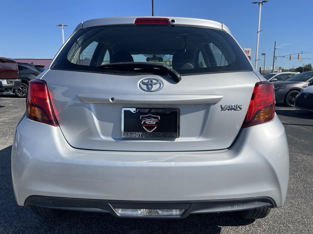 Used 2016 Toyota Yaris L FWD image 5