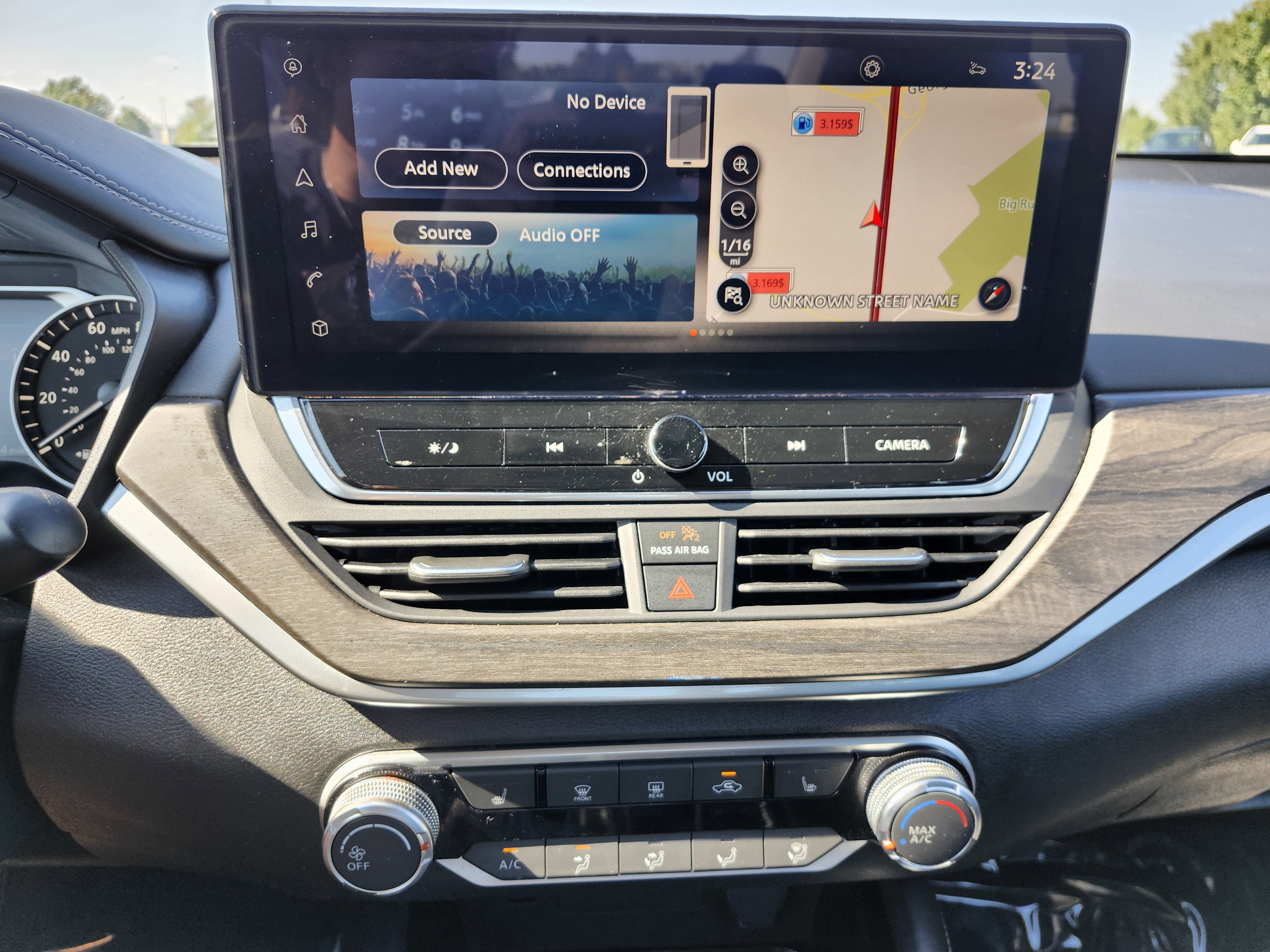 Used 2023 Nissan Altima 2.5 SV w/ SV Premium Package image 23