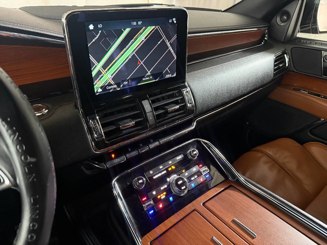 Used 2018 Lincoln Navigator Reserve w/ Technology Package image 59