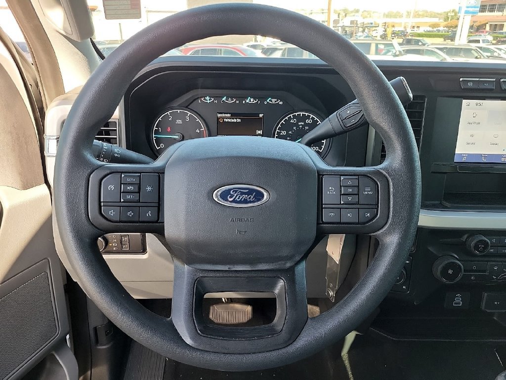 Used 2023 Ford F250 XL w/ STX Appearance Package AWD/4WD image 24