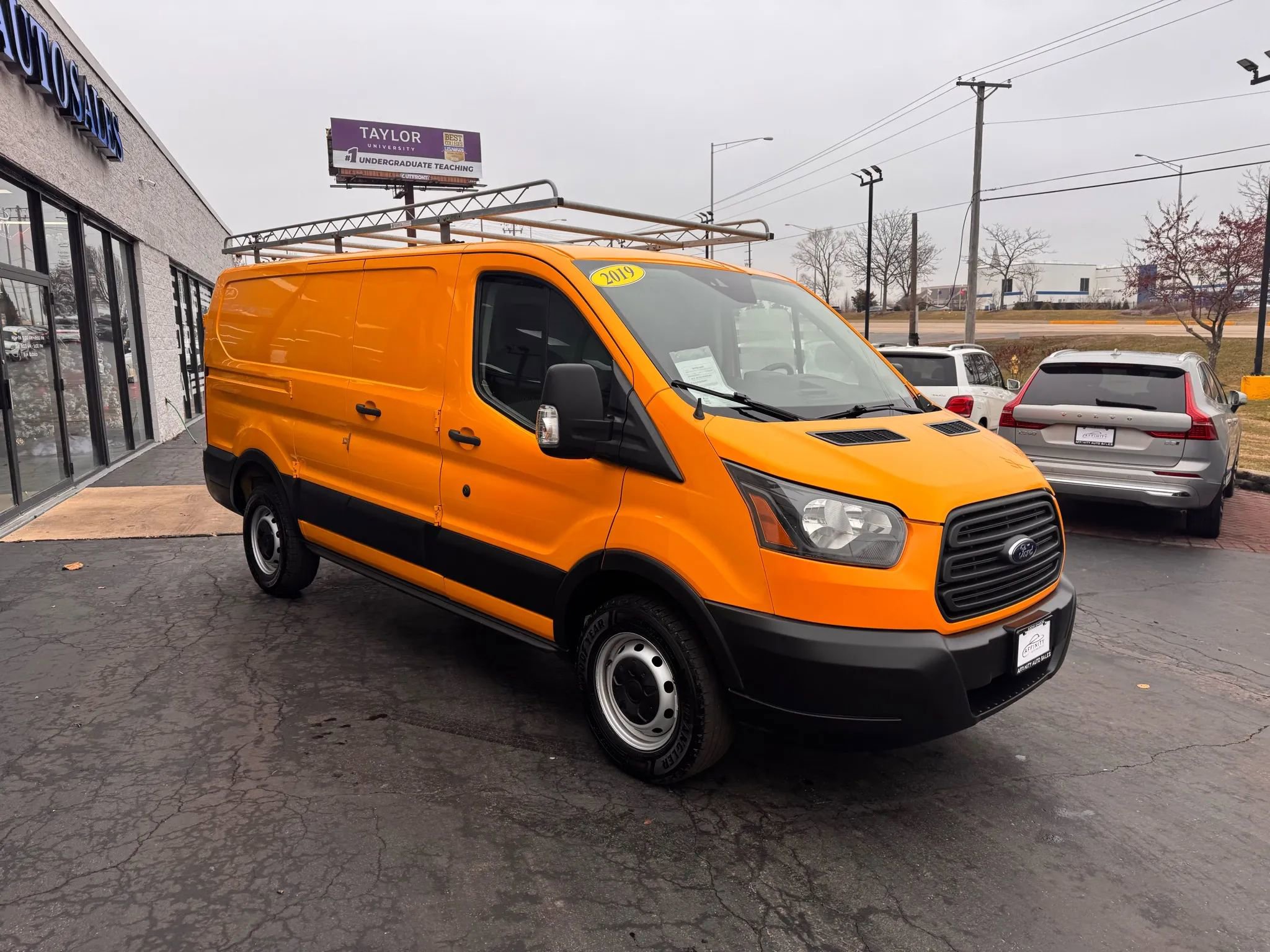 Used 2019 Ford Transit 250 130 Low Roof RWD image 7