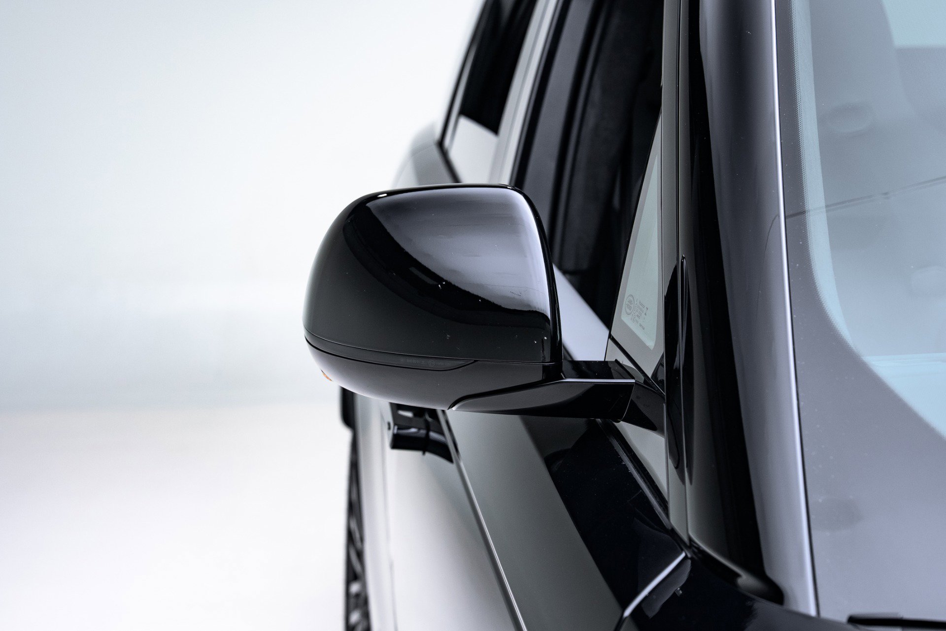 Used 2025 Land Rover Range Rover Sport SV Edition Two image 14