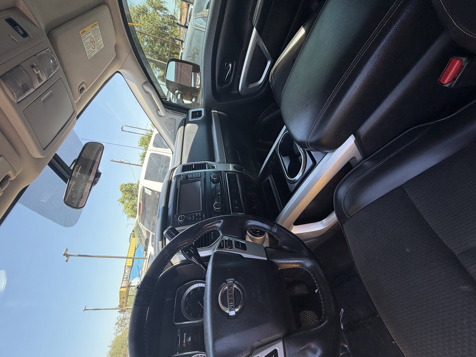 Used 2016 Nissan Titan PRO-4X AWD/4WD image 11