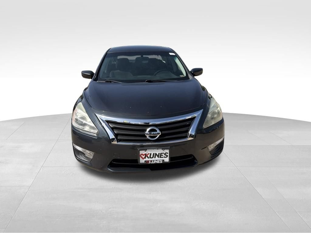 Used 2013 Nissan Altima 2.5 SV FWD image 3