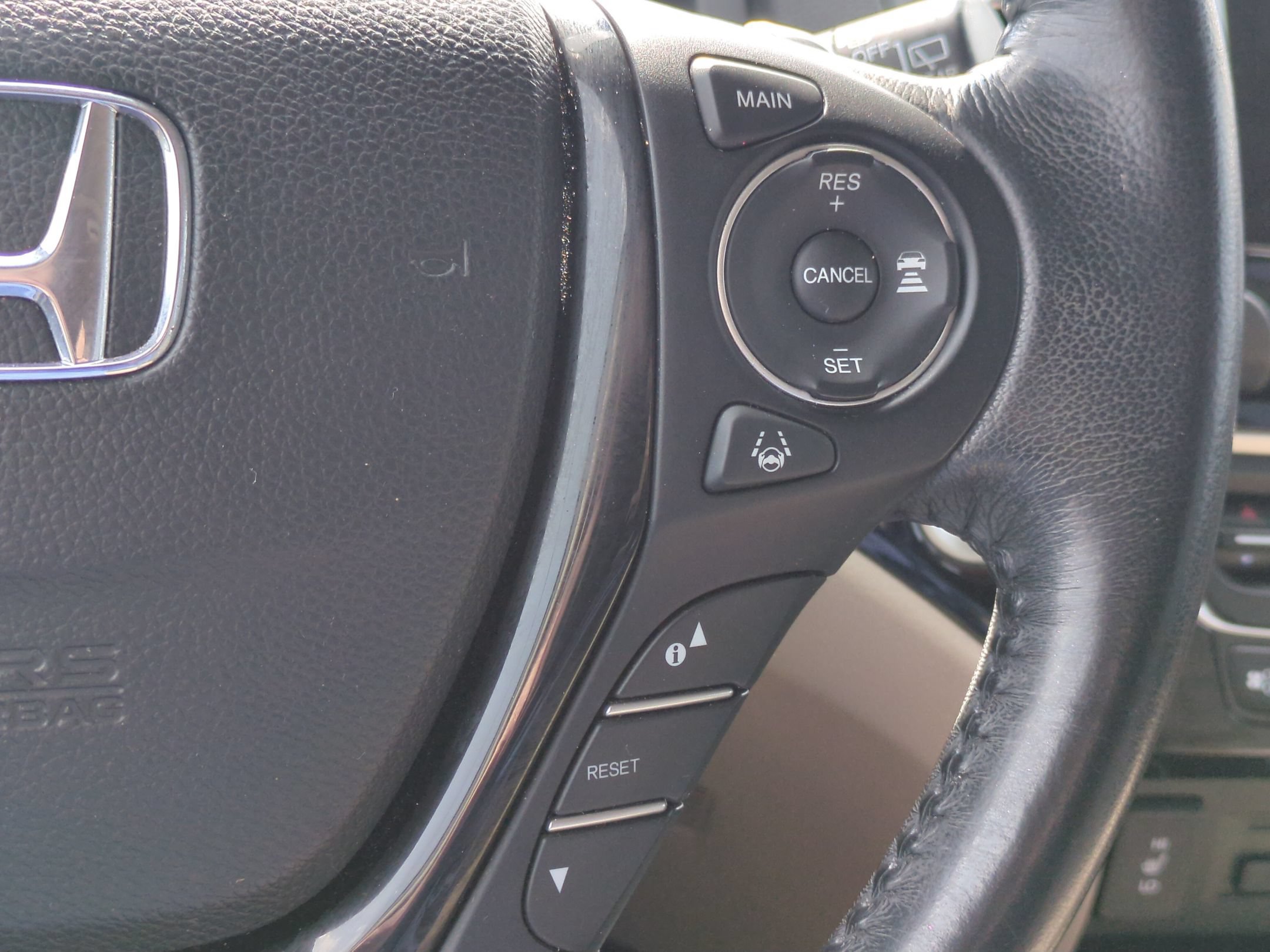 Used 2017 Honda Pilot Touring image 20