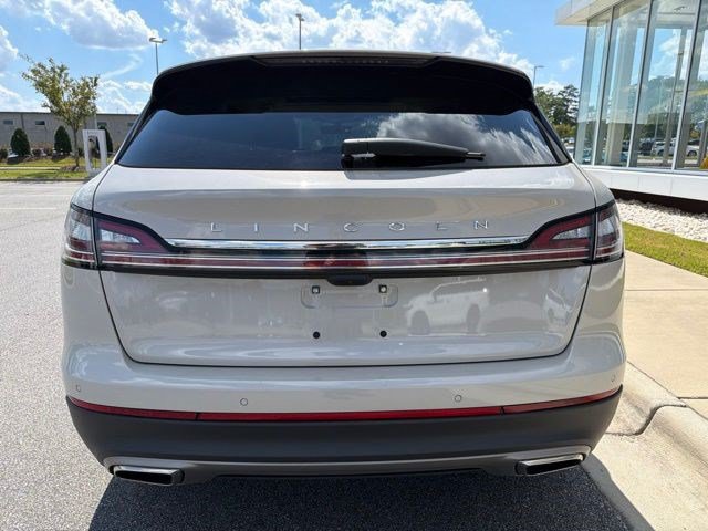 Used 2023 Lincoln Nautilus Reserve AWD/4WD image 4