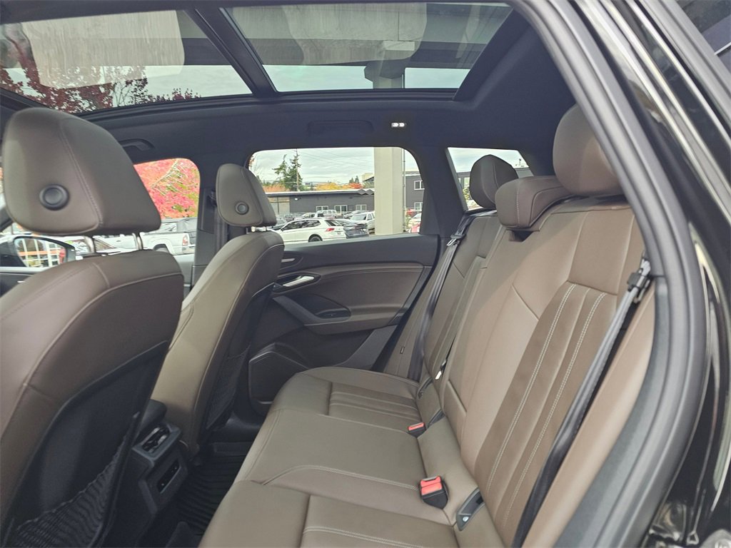 Used 2025 Audi Q6 e-tron Prestige w/ 20" Wheel Package image 20