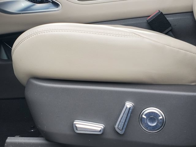 Certified 2024 Lincoln Nautilus Premier AWD/4WD image 8
