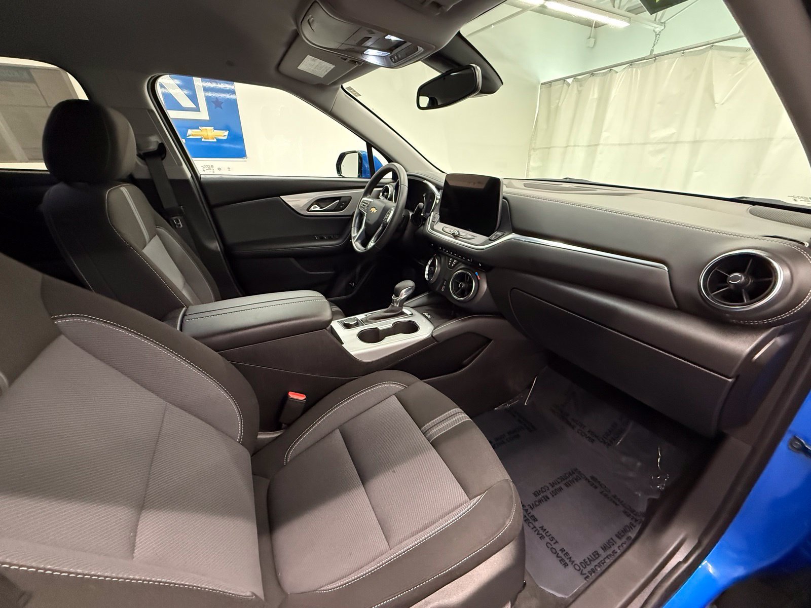 Used 2024 Chevrolet Blazer LT w/ Convenience Package FWD image 8
