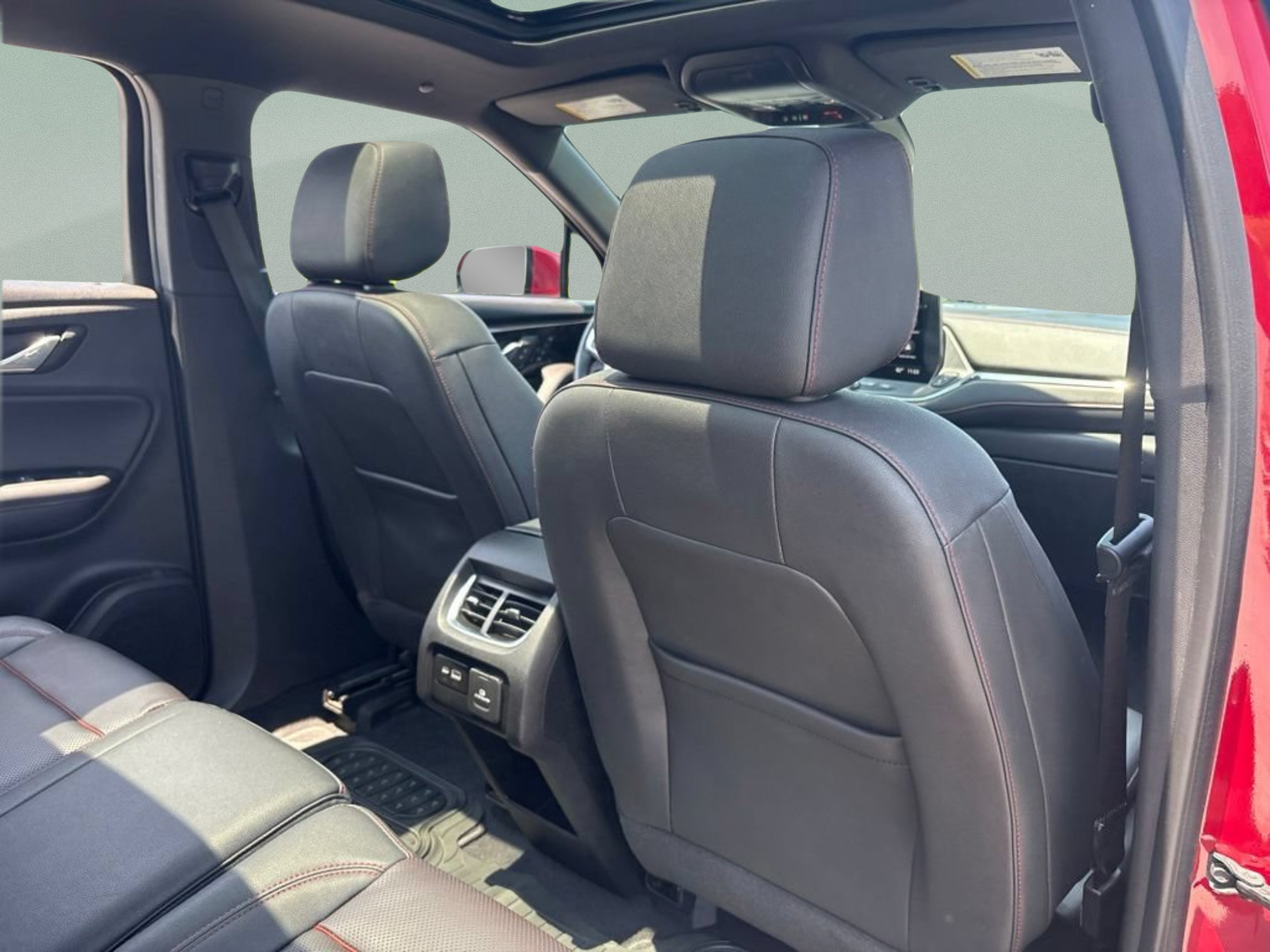 Used 2023 Chevrolet Blazer RS w/ Driver Confidence II Package FWD image 26