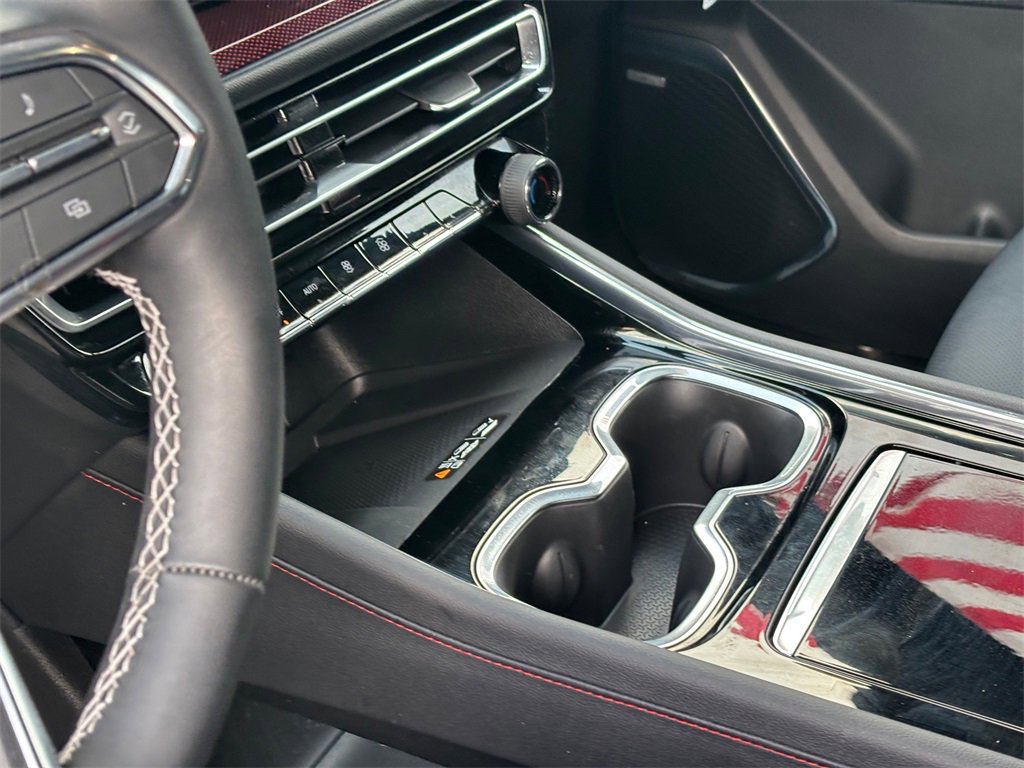 Certified 2025 Chevrolet Traverse Z71 w/ Enhanced Driving Package image 12