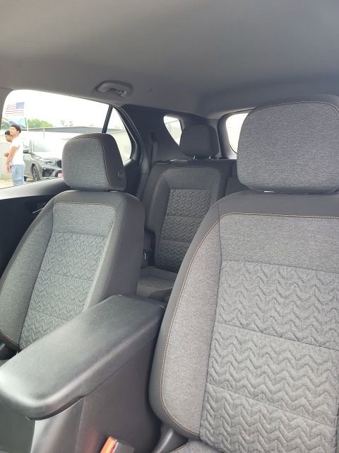 Used 2023 Chevrolet Equinox LT image 8