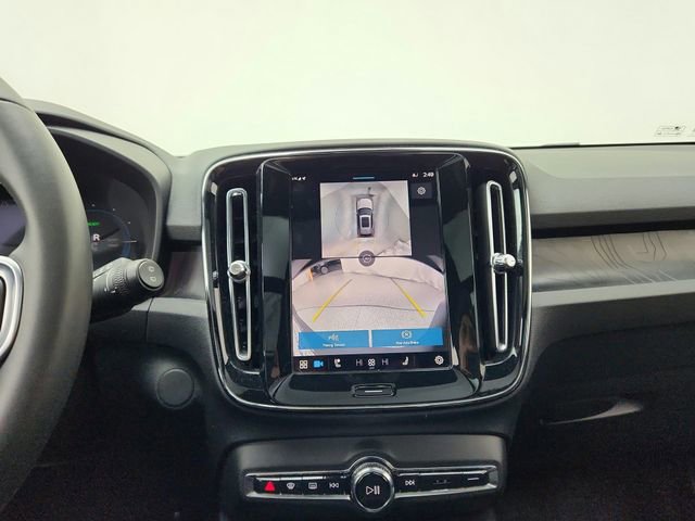 Certified 2024 Volvo XC40 Recharge Ultimate w/ Protection Package Premier image 37