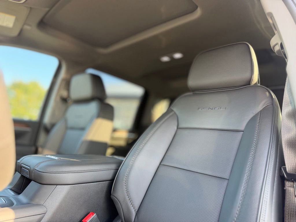 New 2026 GMC Sierra 2500 Denali w/ Denali Reserve Package image 18