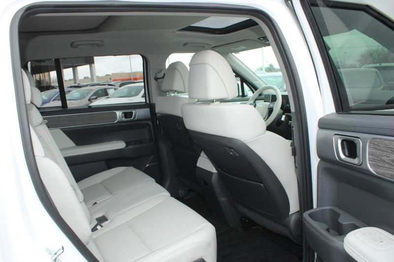 Used 2026 Hyundai Santa Fe Limited image 13