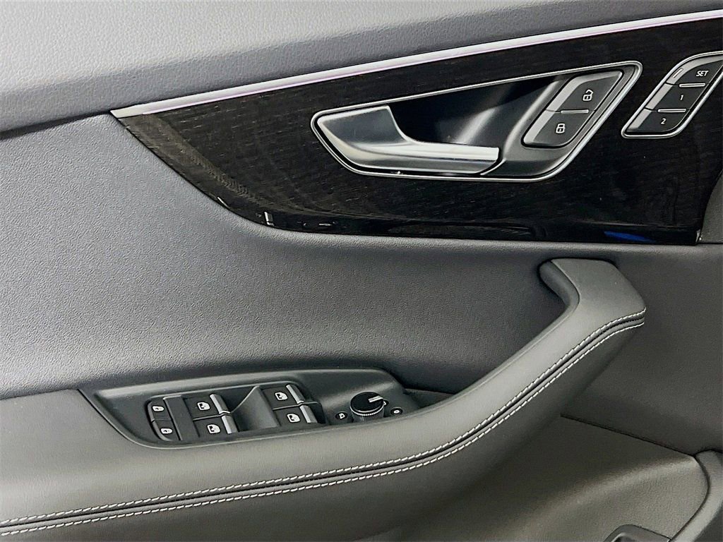 New 2026 Audi Q7 3.0T Premium Plus AWD/4WD image 17