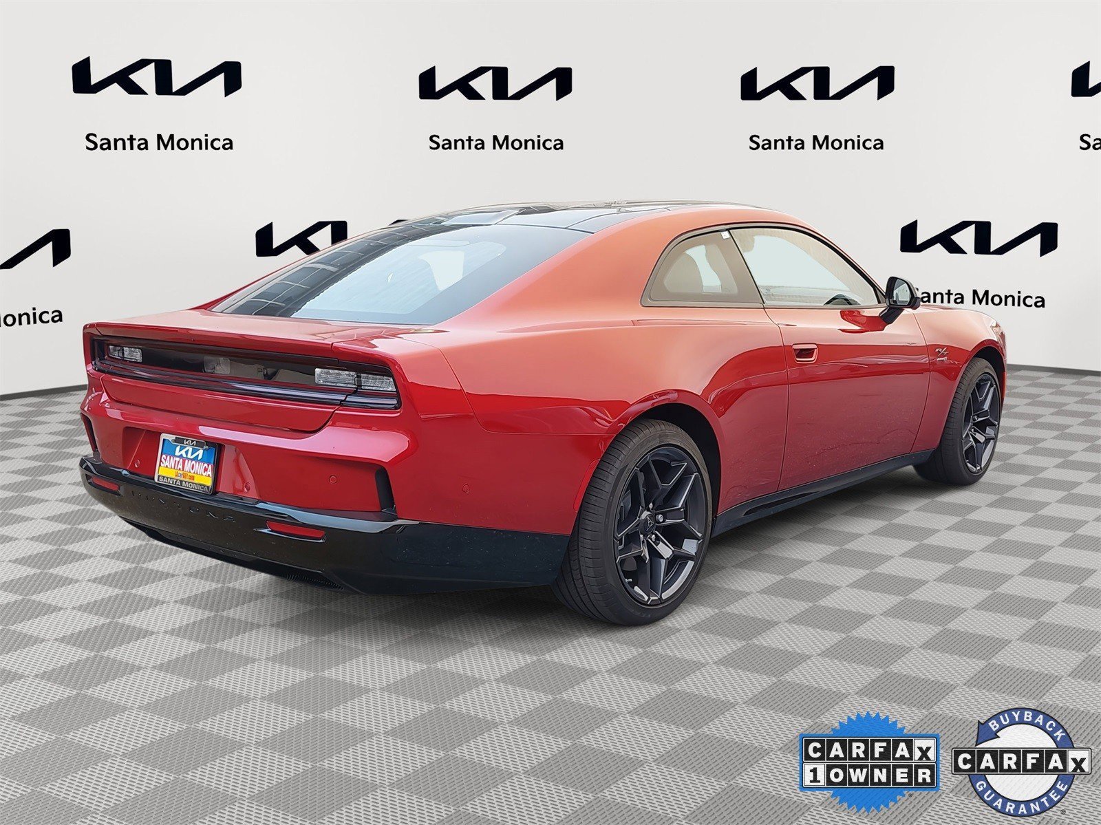 Used 2024 Dodge Charger R/T w/ Plus Group image 5