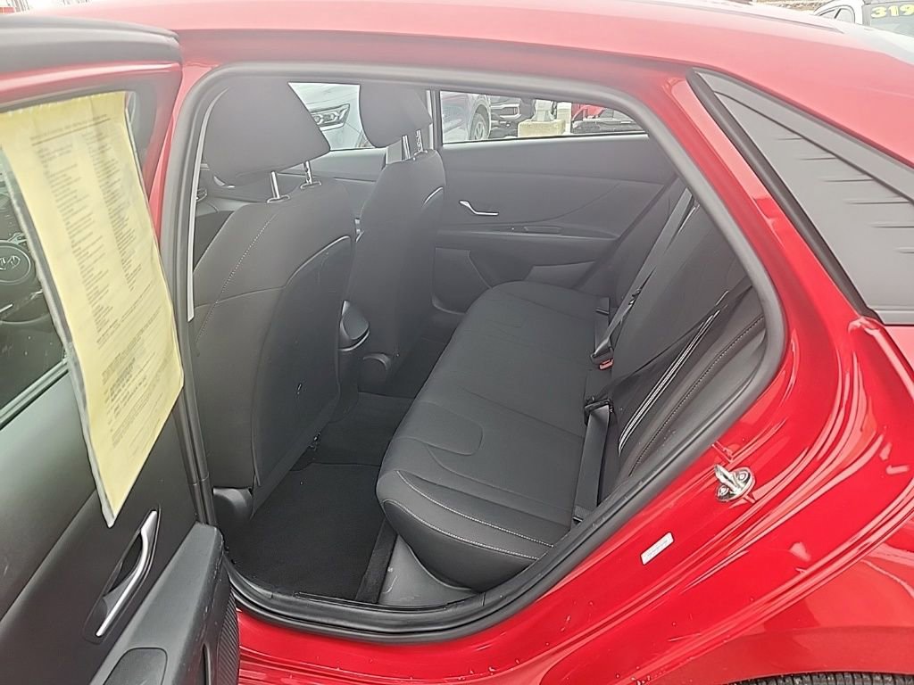 Certified 2023 Hyundai Elantra SEL image 11