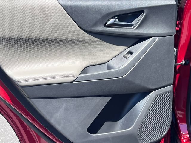 New 2026 Chevrolet Equinox LT w/ Convenience Package II FWD image 30