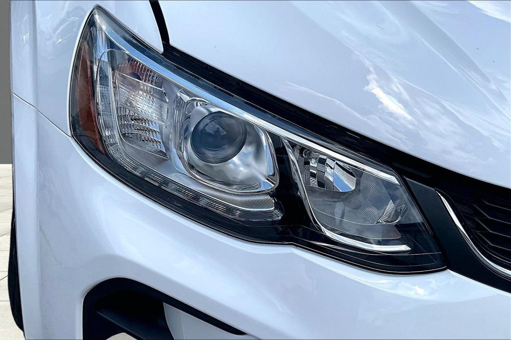 Certified 2020 Chevrolet Sonic LT w/ Convenience Package FWD image 24