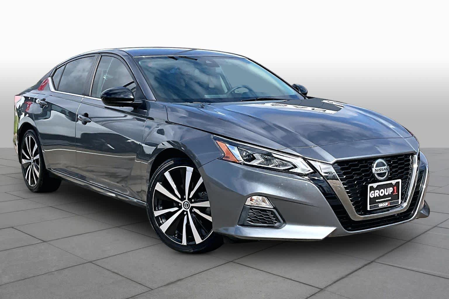 Certified 2021 Nissan Altima 2.5 SR image 3