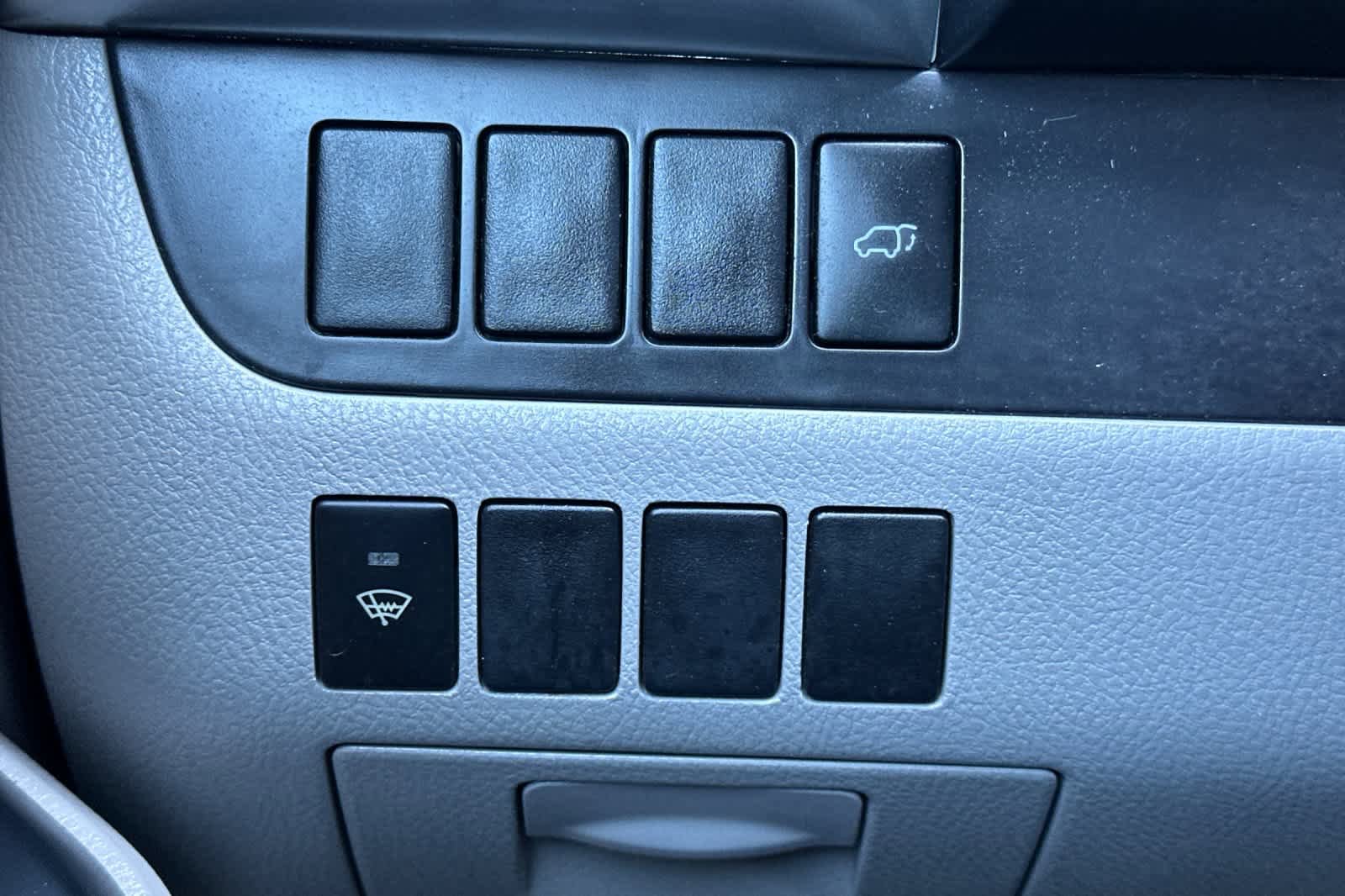 Used 2016 Toyota Highlander XLE AWD/4WD image 30